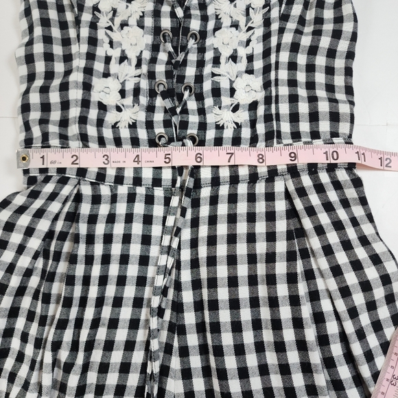 Hollister Black White Gingham Romper Sweetheart Lace-up Embroidered Bodice Small - Picture 7 of 14